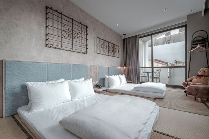 Room 17 of 62