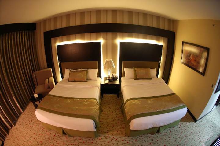 Room 5 of 30