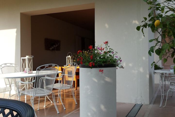 Terrace/Patio 22 of 60