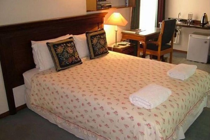 Room 15 of 29