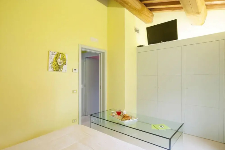 Room 6 of 29