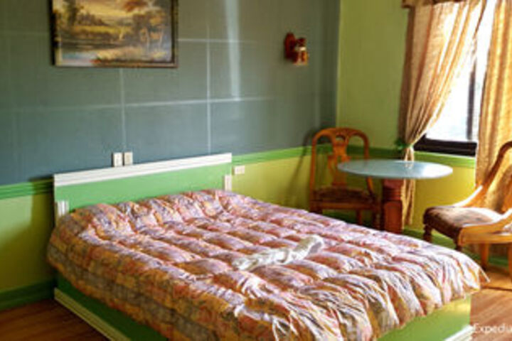 Room 9 of 21