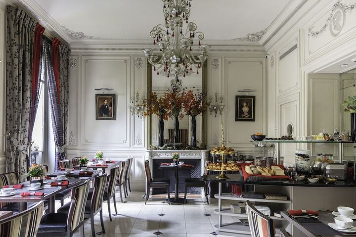Dining 60 of 74