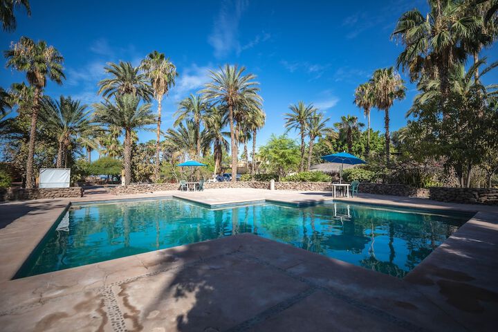 Pools & Facilities