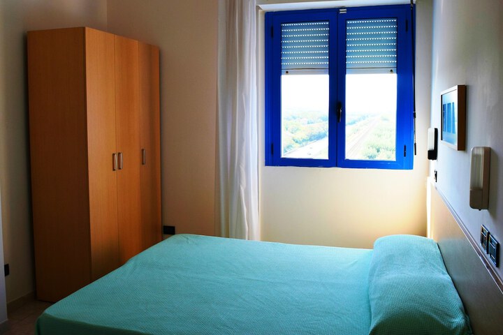 Room 7 of 35