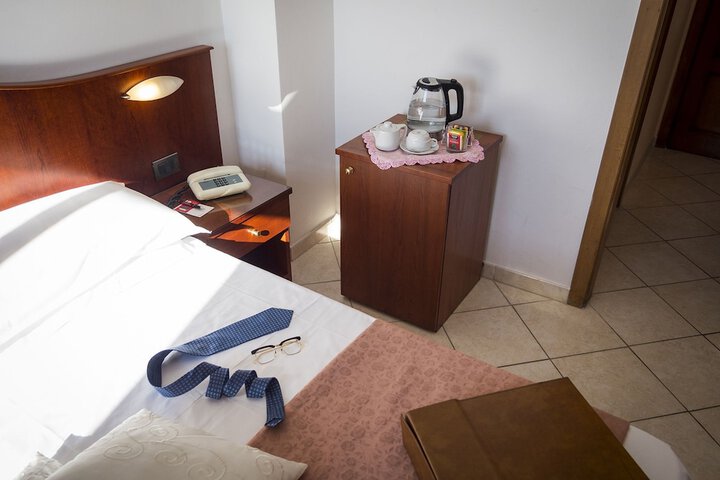 Room 21 of 54