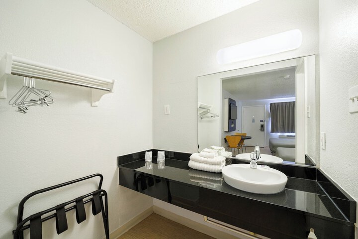 Clean Restrooms