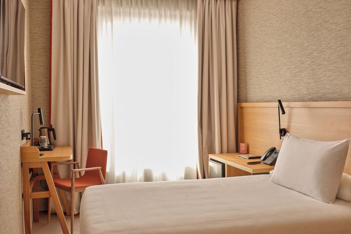 Room 25 of 55