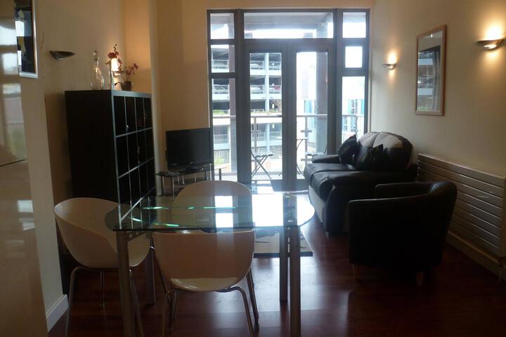 Room 5 of 6