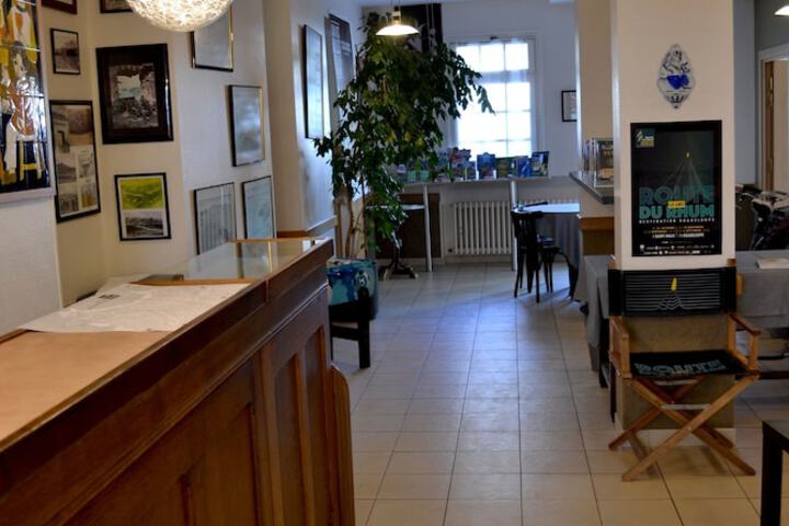 Guest Lobby