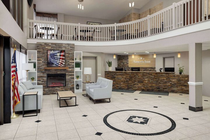 Guest Lobby