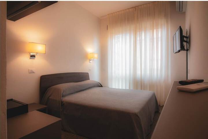 Room 15 of 39