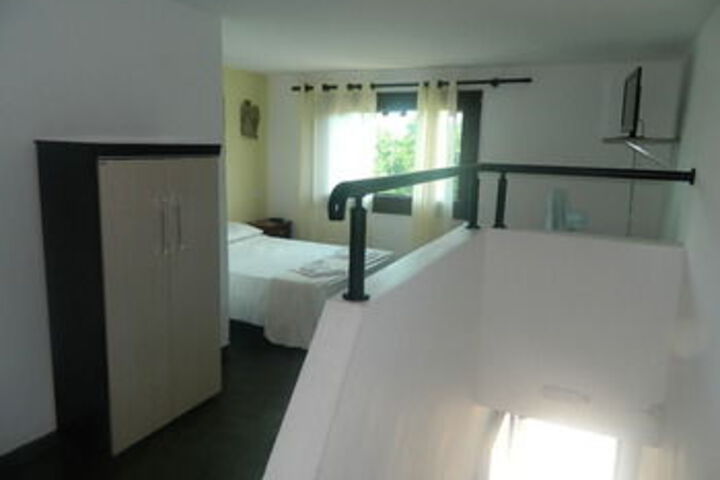 Room 35 of 90