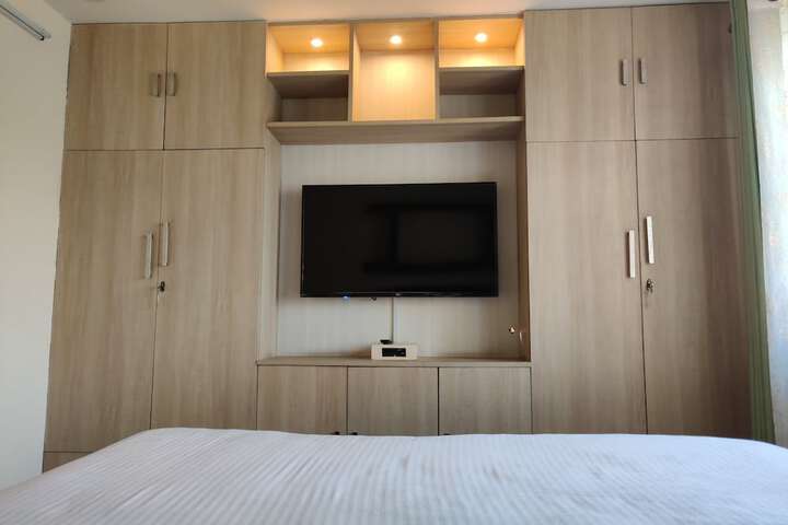 Room 17 of 32