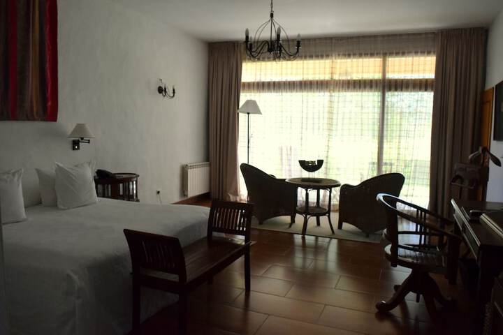 Room 12 of 94