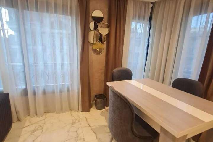 Room 40 of 85