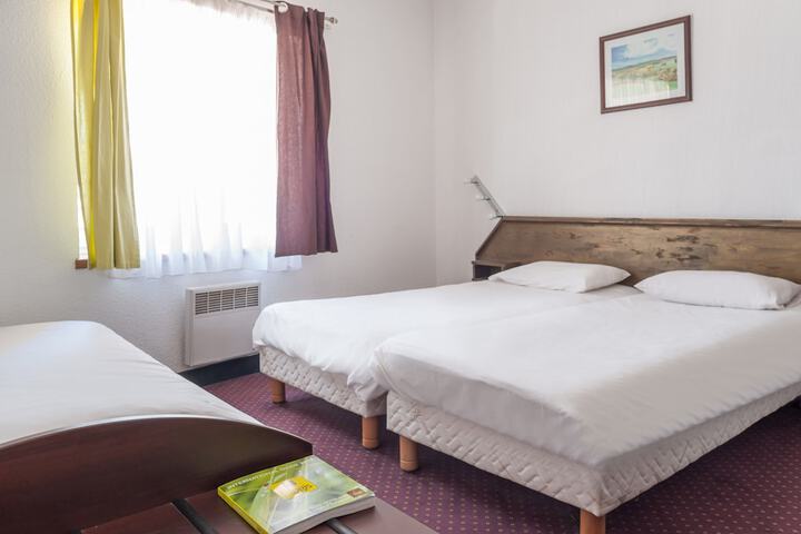 Room 6 of 29
