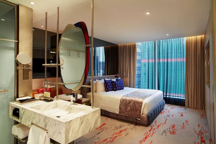 Room 16 of 45