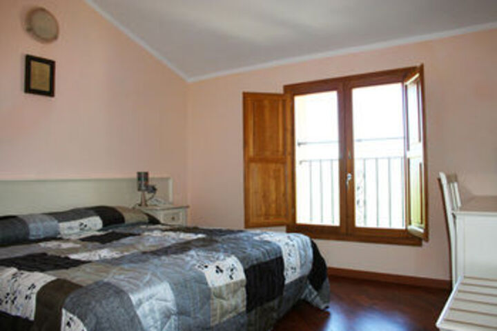 Room 17 of 51