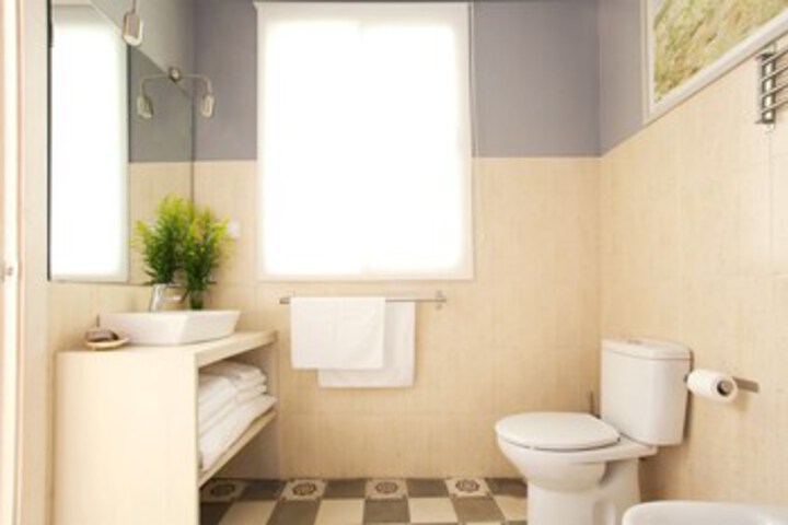 Room 2 of 31