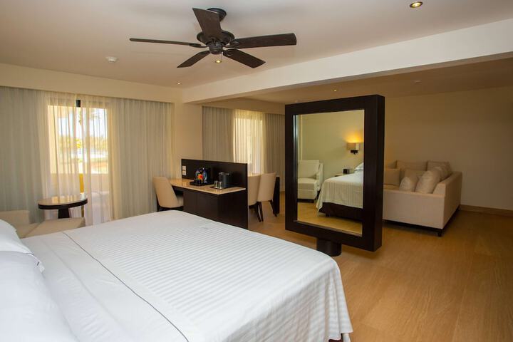 Room 15 of 101