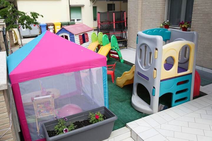Children's play area - indoor