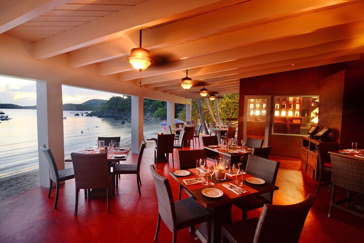 Dining 158 of 257