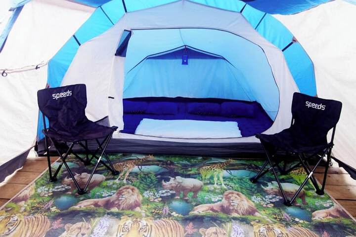 Room 4 of 33