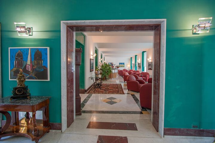 Lobby sitting area
