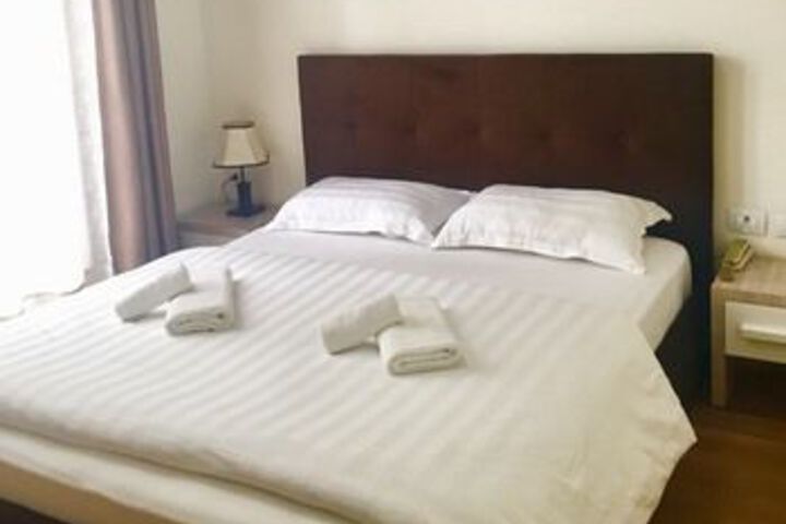 Room 30 of 52