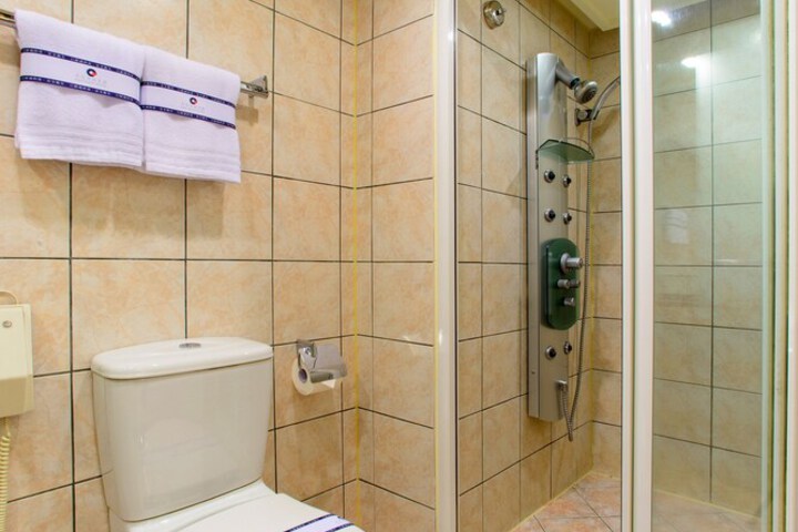 Clean Restrooms
