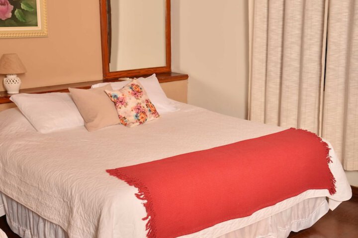 Room 15 of 223