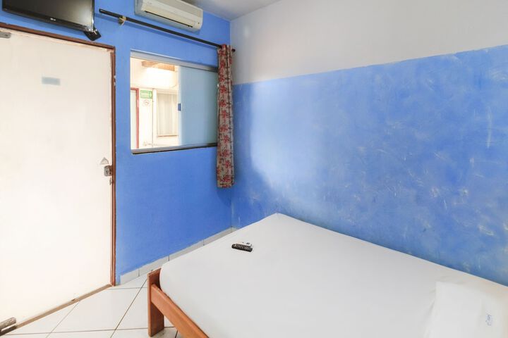 Room 14 of 17