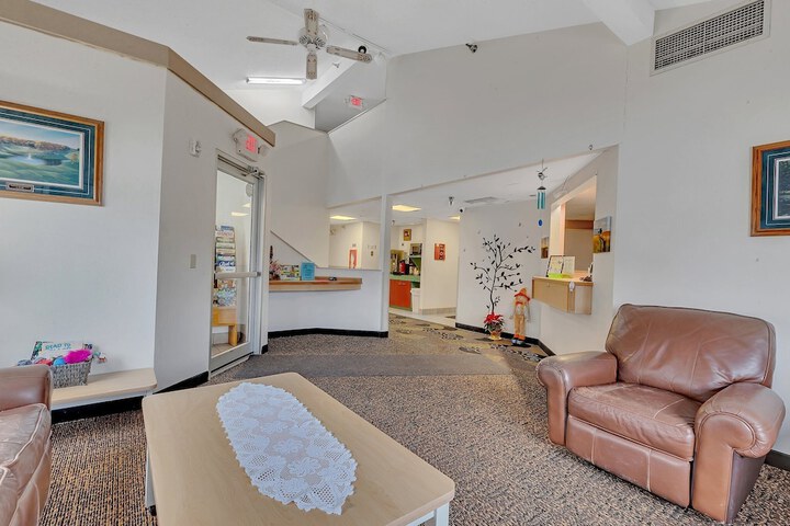 Entrance & Lobby