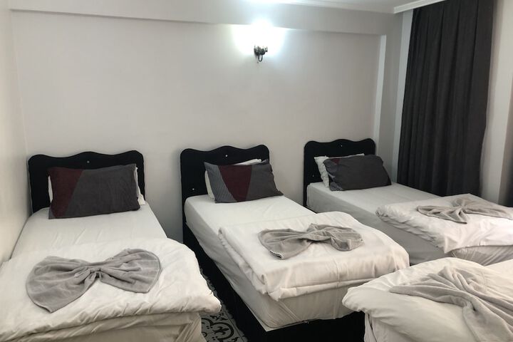 Room 28 of 137