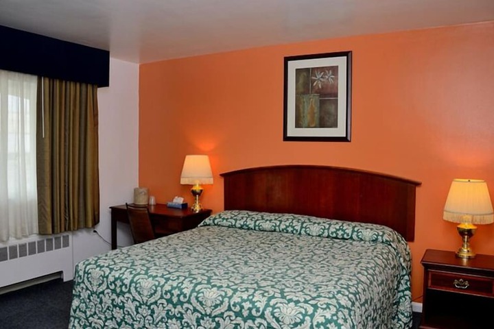 Room 14 of 42