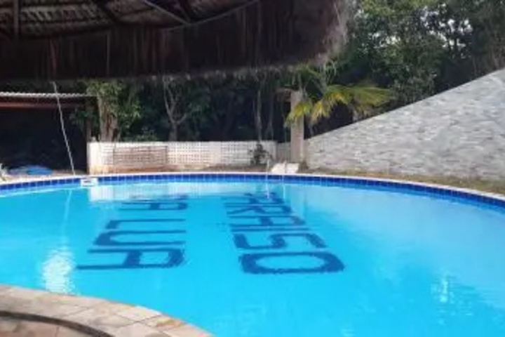 Pool 9 of 13
