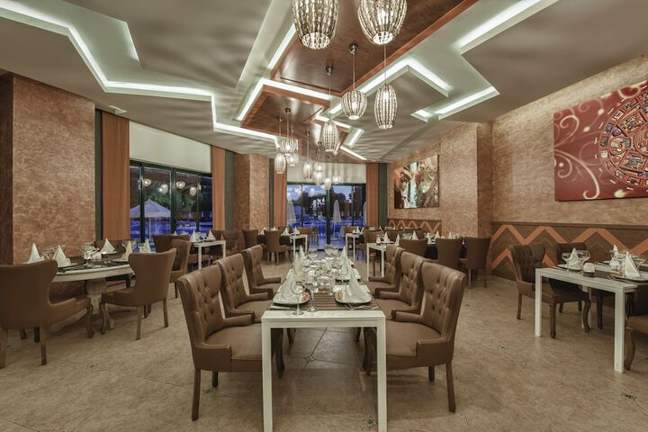Dining 73 of 113