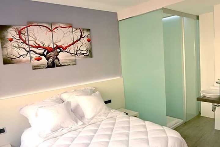 Room 14 of 40