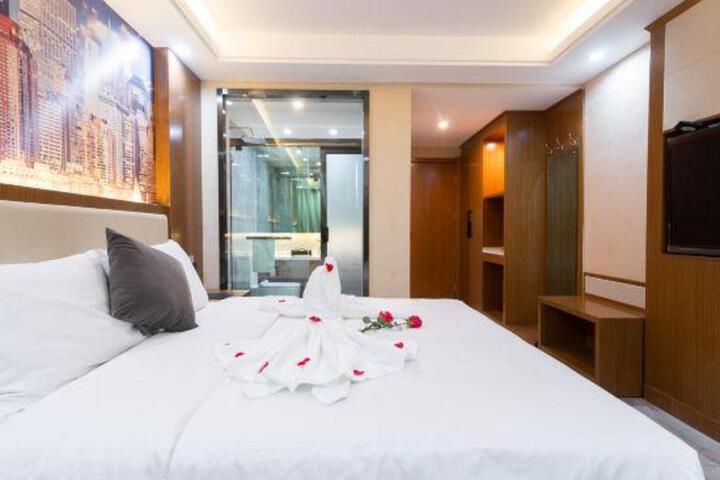 Lanzhou Qianyu Yicheng Shangpin Hotel