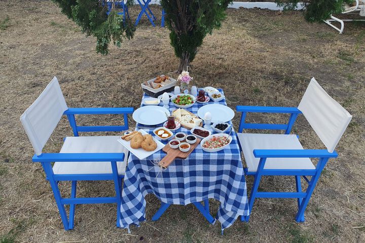 Breakfast/Coffee Service 16 of 65