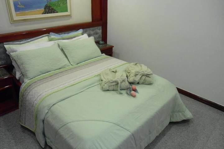 Room 4 of 27