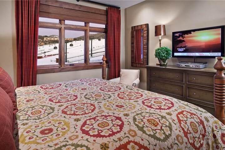 Room 4 of 21