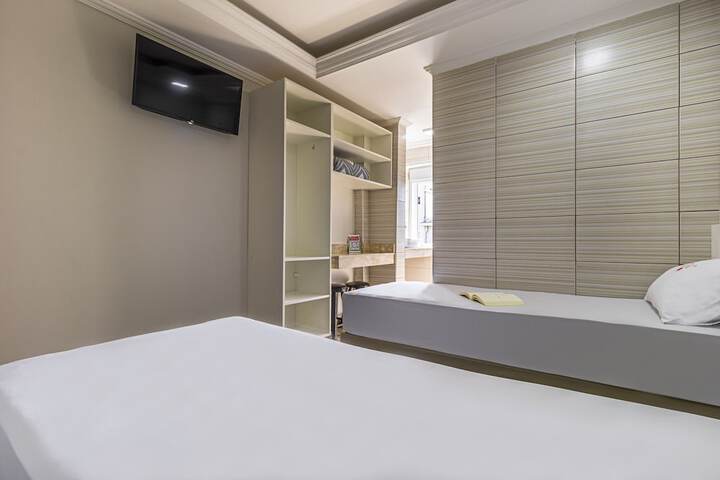 Room 22 of 76