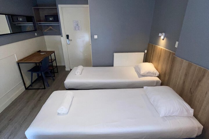 Room 63 of 125