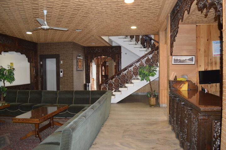Hotel Interior 4 of 18
