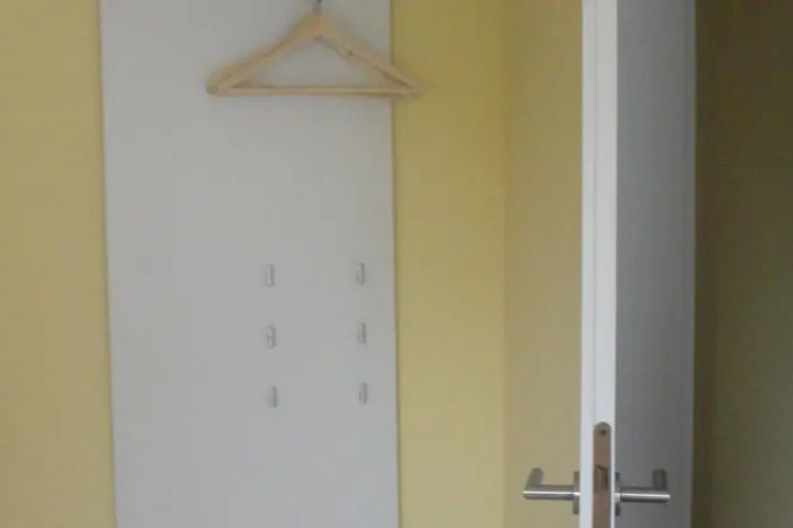 Room 9 of 19