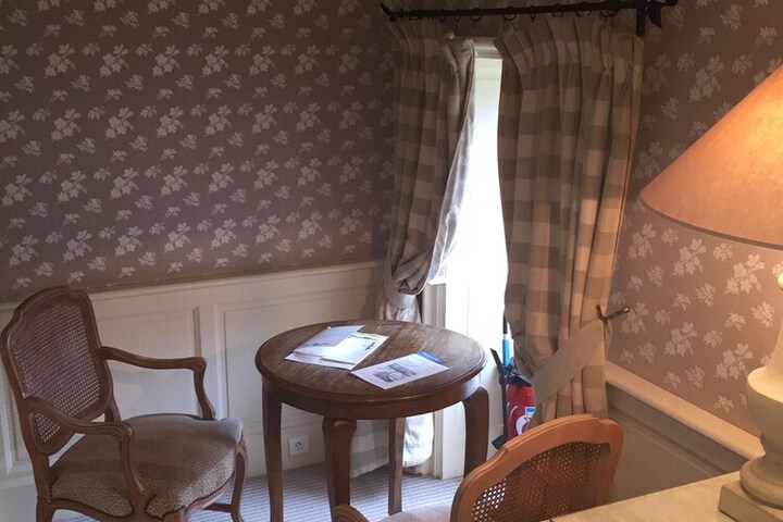 Room 12 of 43