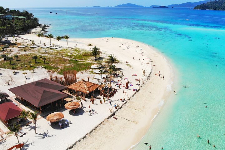 Exterior of Zodiac Seesun Resort