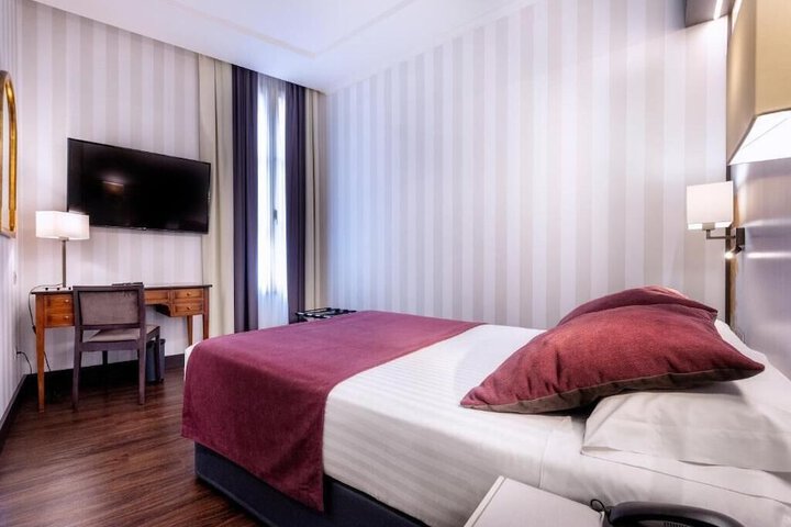 Room 18 of 44